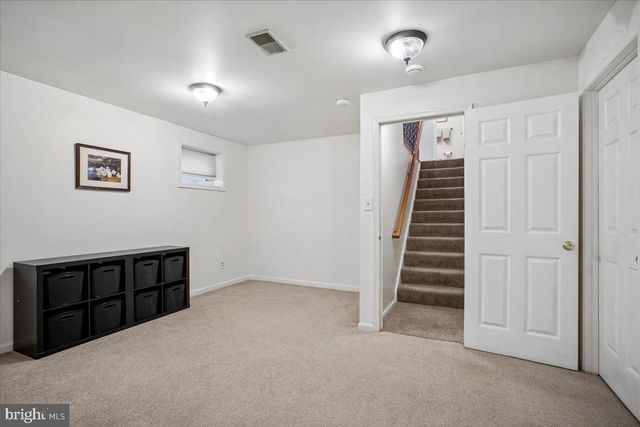 9739 IRONMASTER DR, Burke, VA 22015