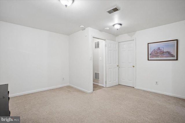9739 IRONMASTER DR, Burke, VA 22015