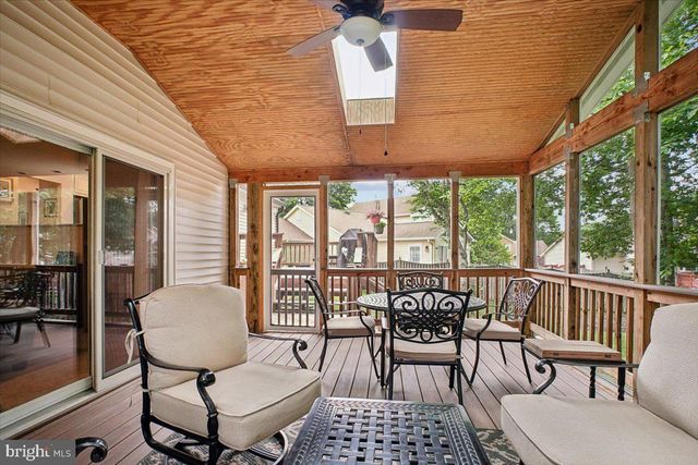 9739 IRONMASTER DR, Burke, VA 22015