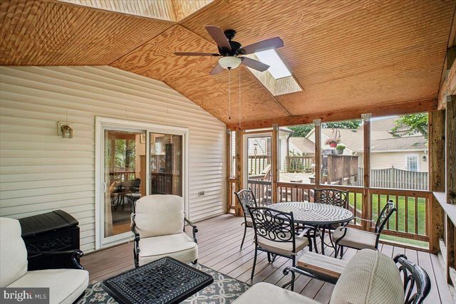 9739 IRONMASTER DR, Burke, VA 22015