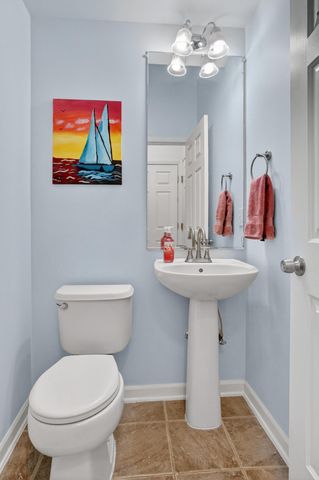 518 Dockside Circle, Holly, MI 48442