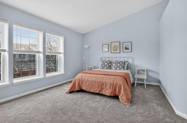 518 Dockside Circle, Holly, MI 48442