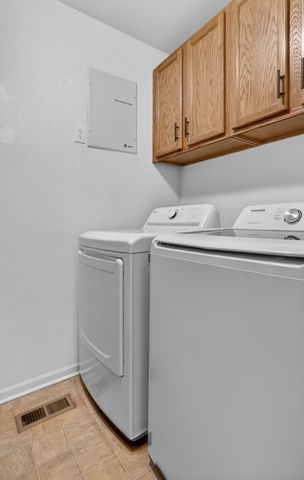 518 Dockside Circle, Holly, MI 48442