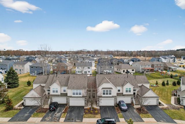 518 Dockside Circle, Holly, MI 48442