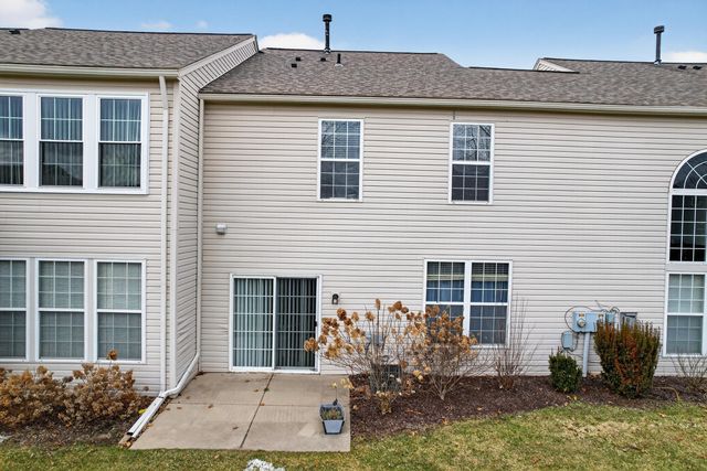 518 Dockside Circle, Holly, MI 48442