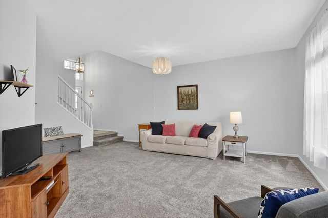 518 Dockside Circle, Holly, MI 48442