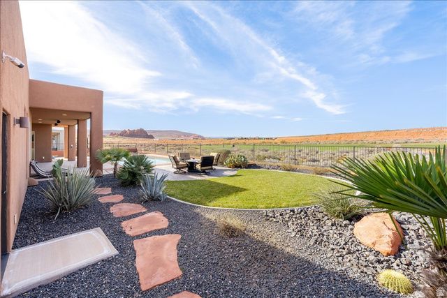 3208 S SAND STONE DR, Hurricane, UT 84737