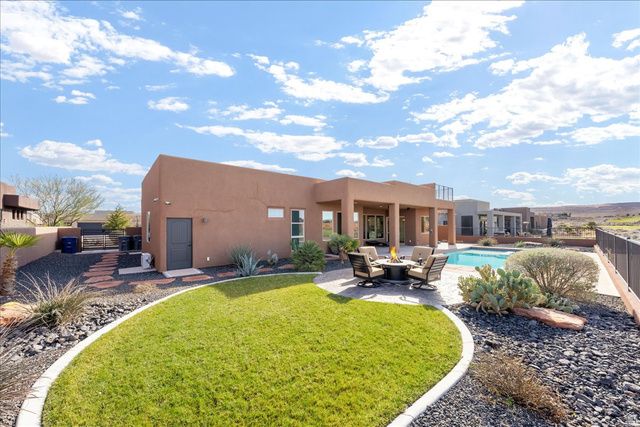 3208 S SAND STONE DR, Hurricane, UT 84737