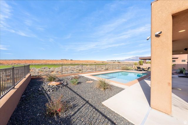 3208 S SAND STONE DR, Hurricane, UT 84737