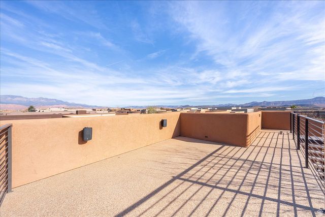 3208 S SAND STONE DR, Hurricane, UT 84737