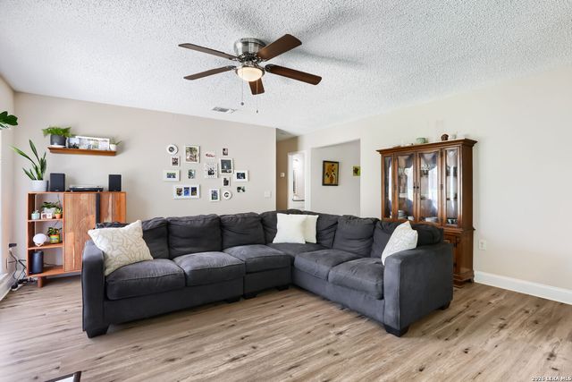 12443 Command Post St, San Antonio, TX 78233
