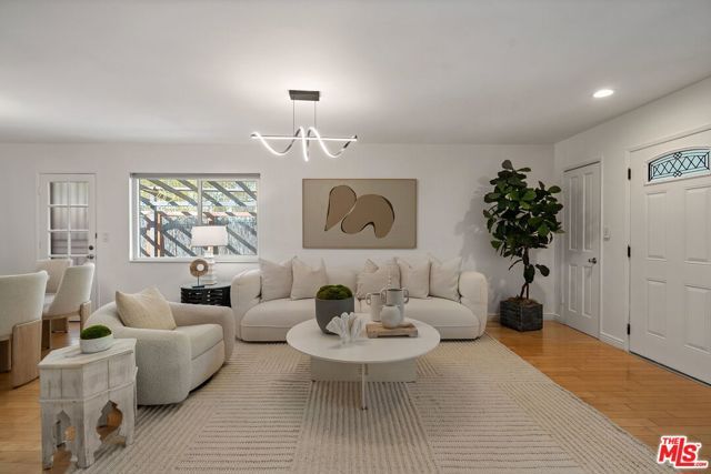 1226 Chelsea Avenue, Santa Monica, CA 90404