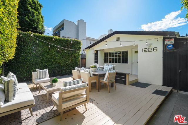 1226 Chelsea Avenue, Santa Monica, CA 90404