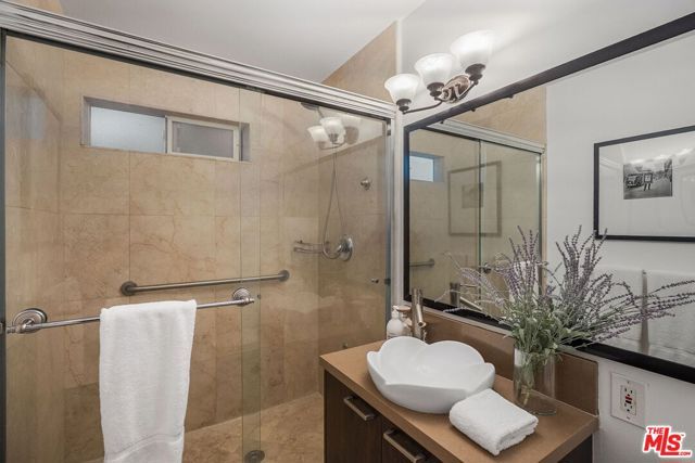 1226 Chelsea Avenue, Santa Monica, CA 90404