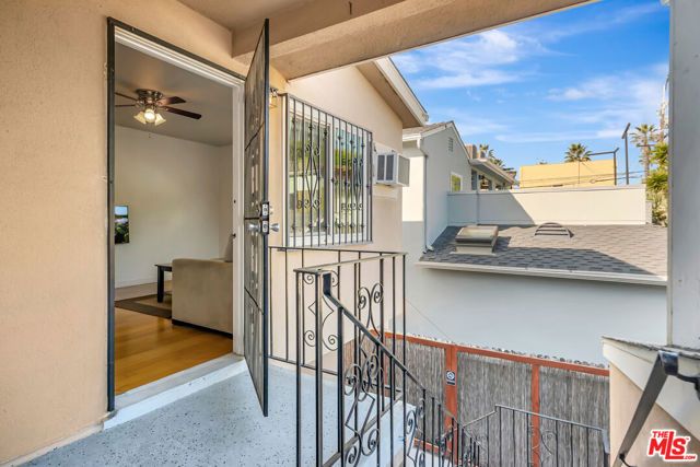 1226 Chelsea Avenue, Santa Monica, CA 90404