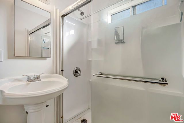 1226 Chelsea Avenue, Santa Monica, CA 90404