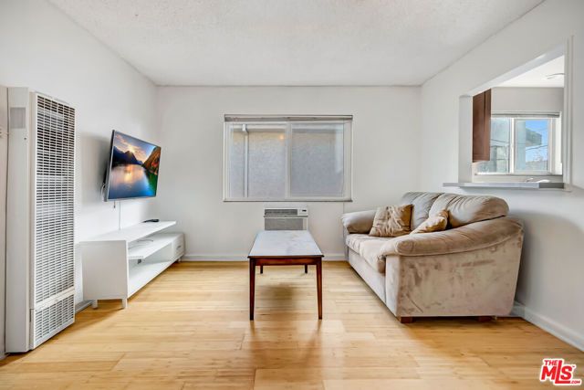 1226 Chelsea Avenue, Santa Monica, CA 90404