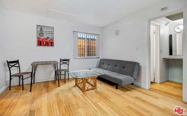 1226 Chelsea Avenue, Santa Monica, CA 90404