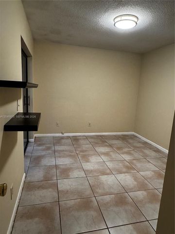 951 SW 109th Ave, Pembroke Pines, FL 33025