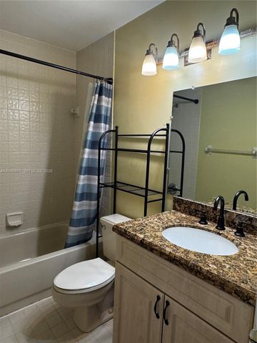 951 SW 109th Ave, Pembroke Pines, FL 33025