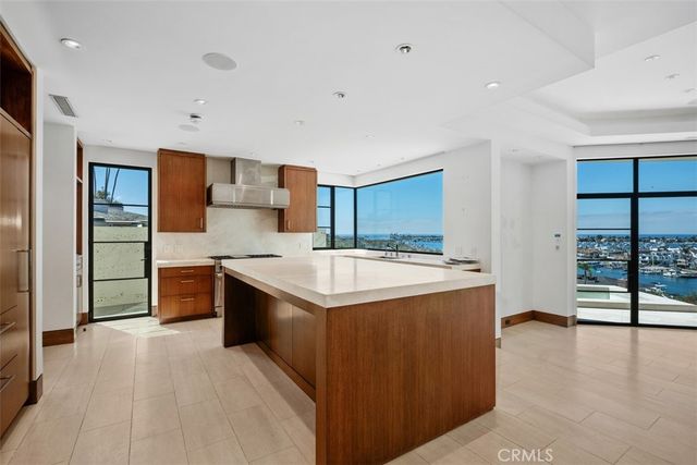 1523 Dolphin, Corona Del Mar, CA 92625