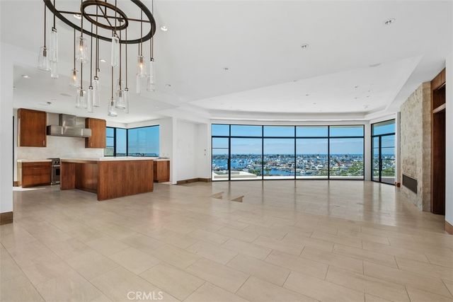 1523 Dolphin, Corona Del Mar, CA 92625