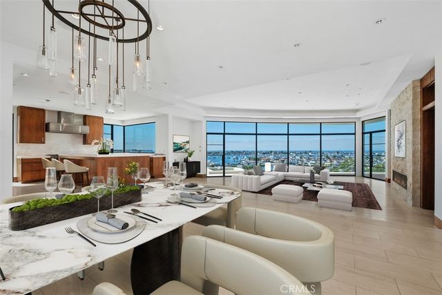 1523 Dolphin, Corona Del Mar, CA 92625