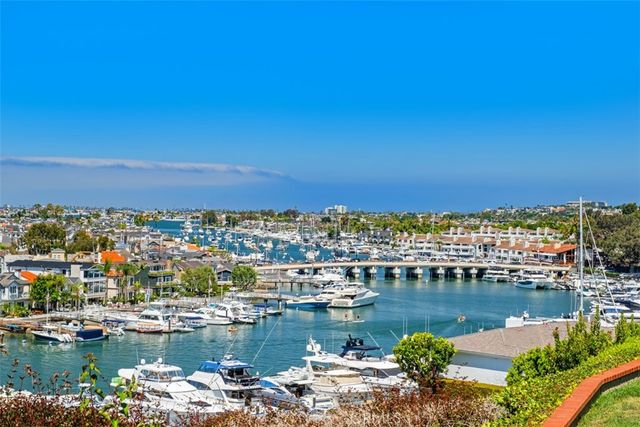 1523 Dolphin, Corona Del Mar, CA 92625
