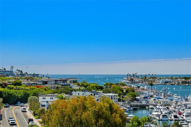 1523 Dolphin, Corona Del Mar, CA 92625