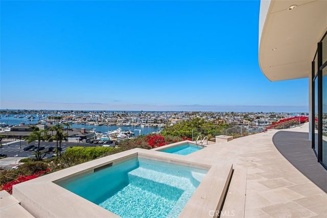 1523 Dolphin, Corona Del Mar, CA 92625