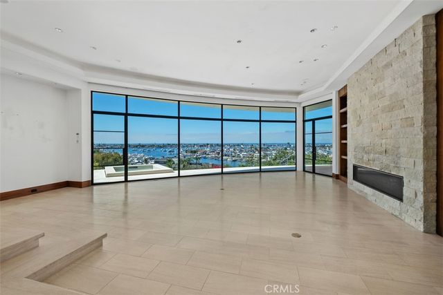 1523 Dolphin, Corona Del Mar, CA 92625