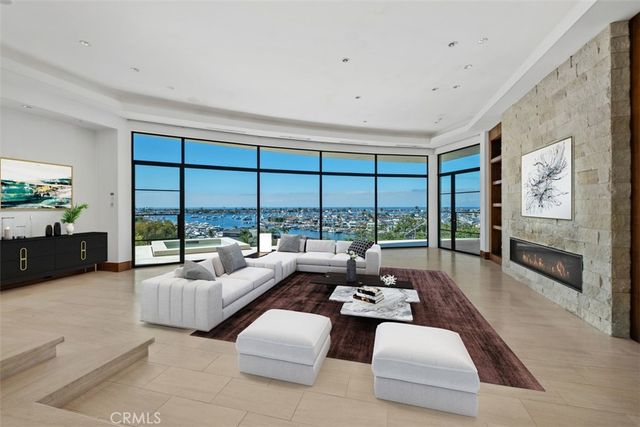 1523 Dolphin, Corona Del Mar, CA 92625