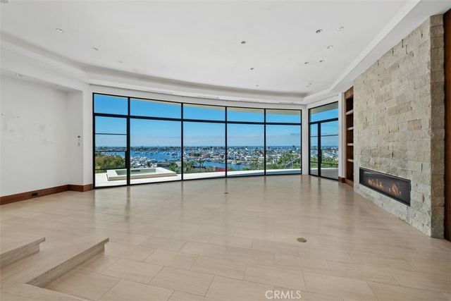 1523 Dolphin, Corona Del Mar, CA 92625