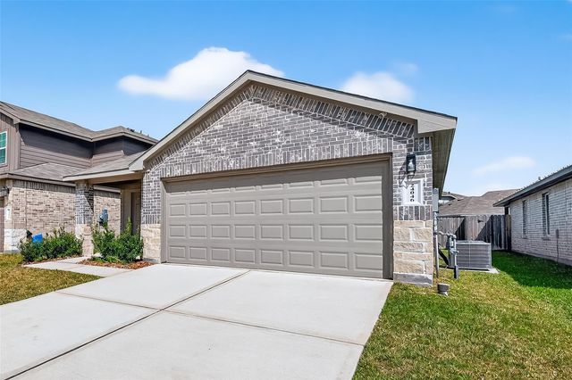 24046 Kentwood Springs Drive, Spring, TX 77373