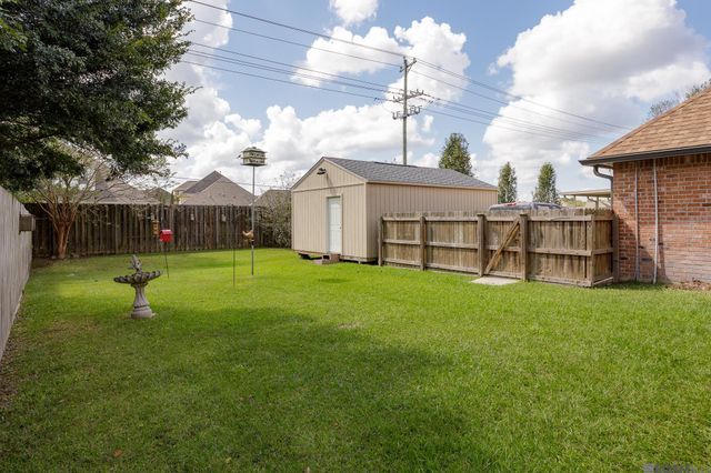 2034 Pointe South Dr, Zachary, LA 70791