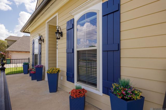 2034 Pointe South Dr, Zachary, LA 70791