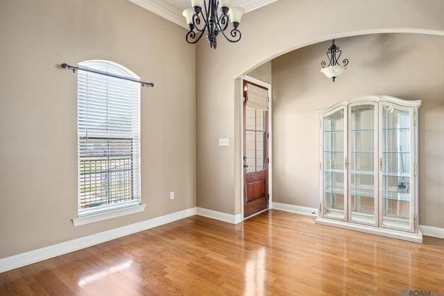 2034 Pointe South Dr, Zachary, LA 70791