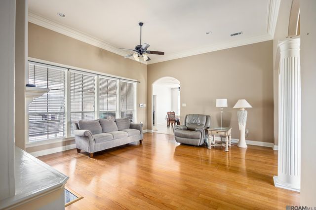 2034 Pointe South Dr, Zachary, LA 70791
