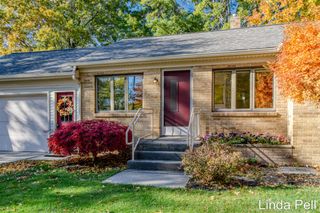 6745 Buchanan Avenue, Grand Rapids, MI 49548