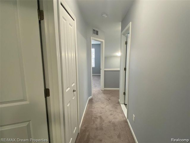 3220 Johanna Ware, Wixom, MI 48393