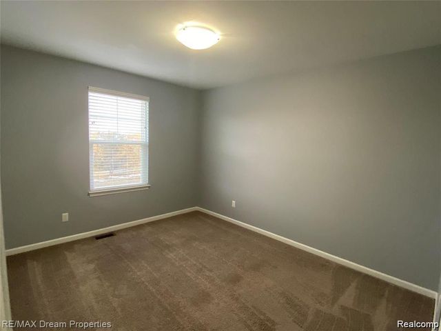 3220 Johanna Ware, Wixom, MI 48393