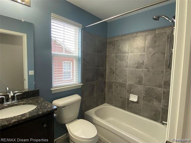 3220 Johanna Ware, Wixom, MI 48393
