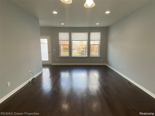 3220 Johanna Ware, Wixom, MI 48393