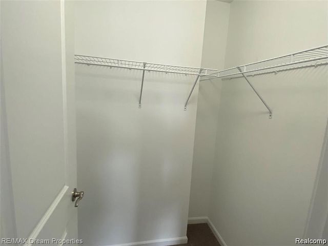 3220 Johanna Ware, Wixom, MI 48393