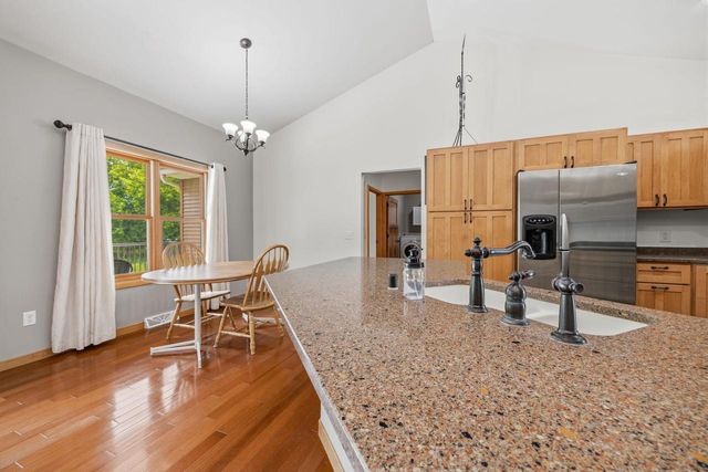 401 Highland Road, Cambridge, WI 53523