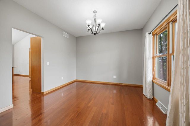 401 Highland Road, Cambridge, WI 53523