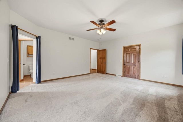 401 Highland Road, Cambridge, WI 53523
