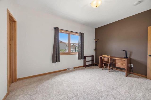 401 Highland Road, Cambridge, WI 53523