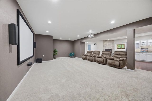 401 Highland Road, Cambridge, WI 53523
