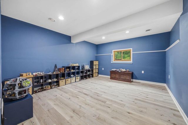 401 Highland Road, Cambridge, WI 53523